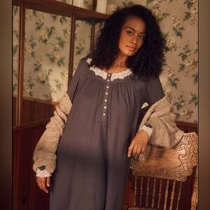 Eileen West Purple Floral Embroidered Long Sleeve Nightgown Women's Large